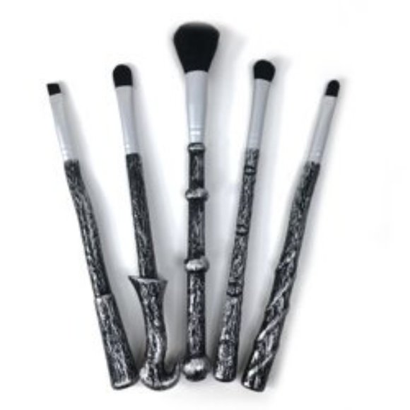 Taste Beauty Makeup Harry Potter Wand 5 Pc Makup Brush Set Poshmark